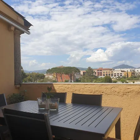 Apartment Superbe 2 Piscine Et